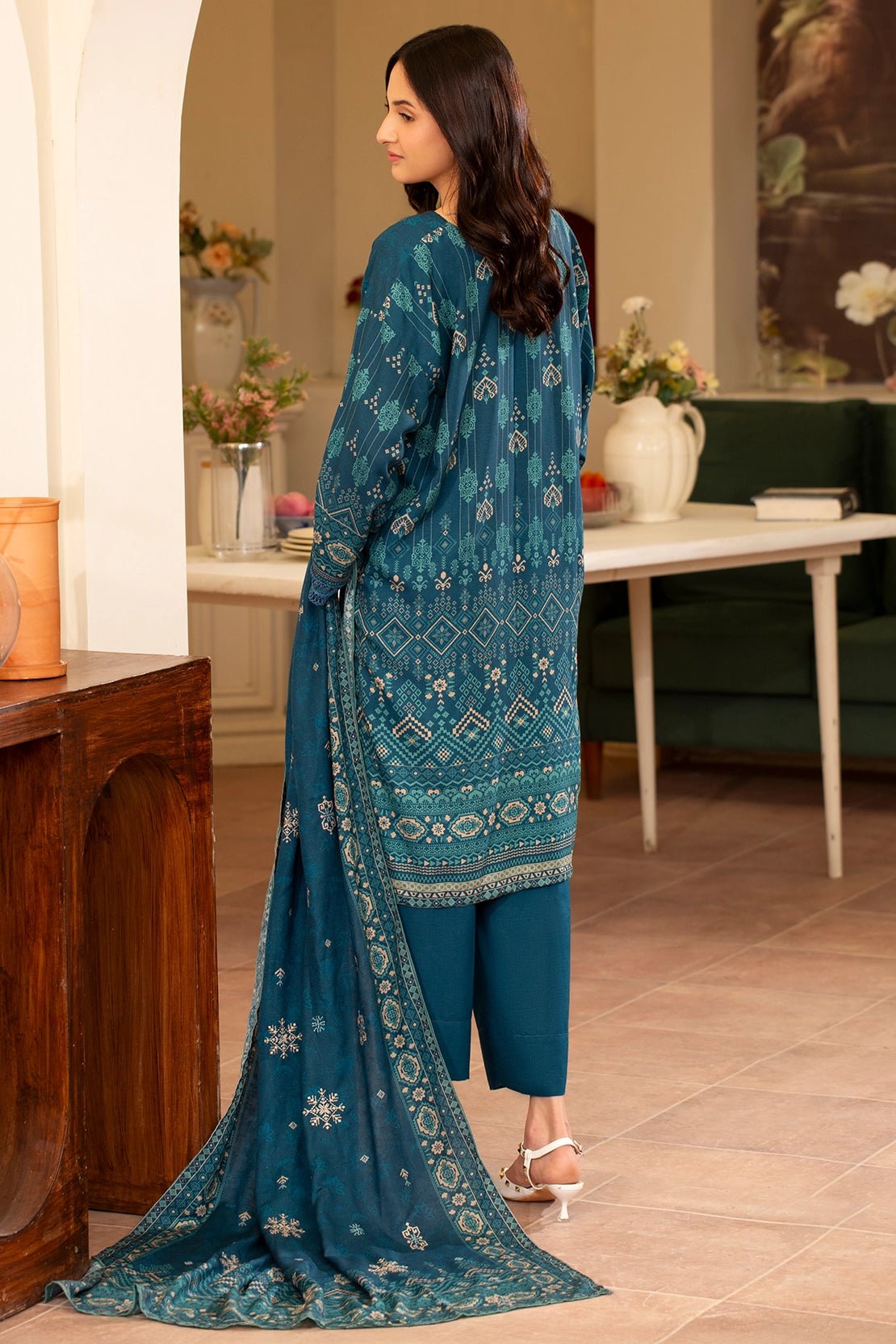 3 PIECE - PREMIUM EMBROIDERED KARANDI - 181