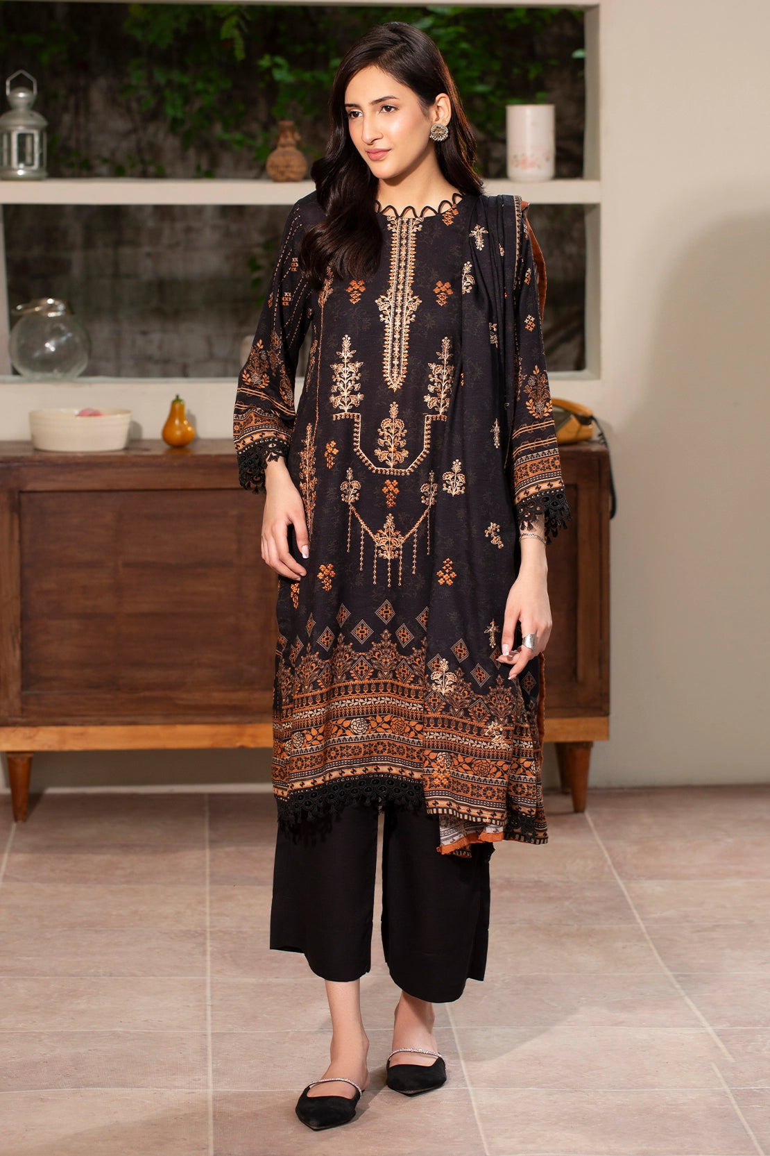 3 PIECE - PREMIUM EMBROIDERED KARANDI - 190