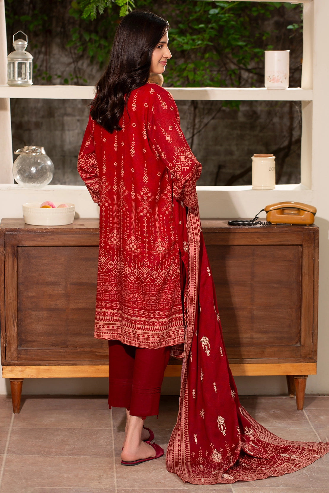 3 PIECE - PREMIUM EMBROIDERED KARANDI - 182