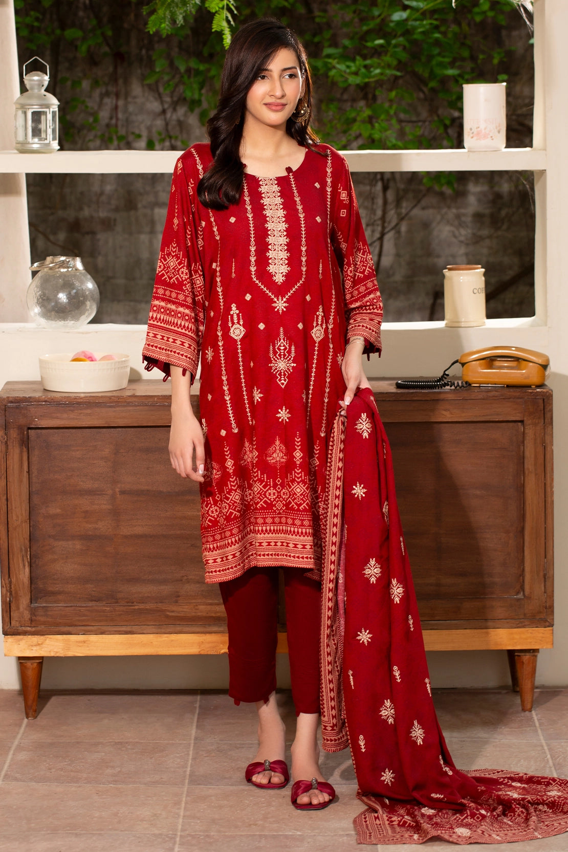 3 PIECE - PREMIUM EMBROIDERED KARANDI - 182