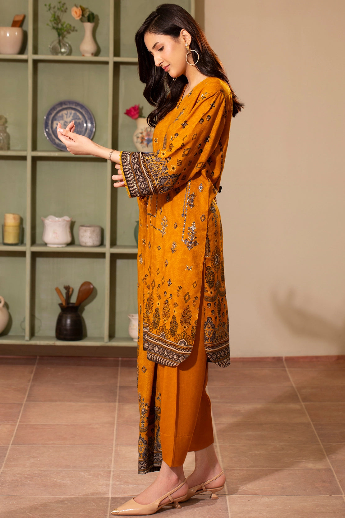 3 PIECE - PREMIUM EMBROIDERED KARANDI - 183