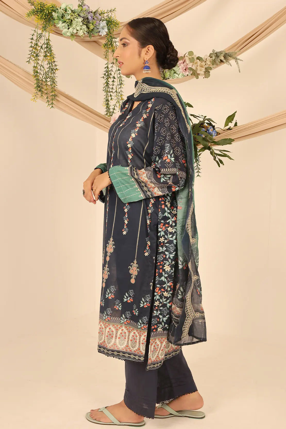 3 Piece - Digitally Printed Lawn - 7731