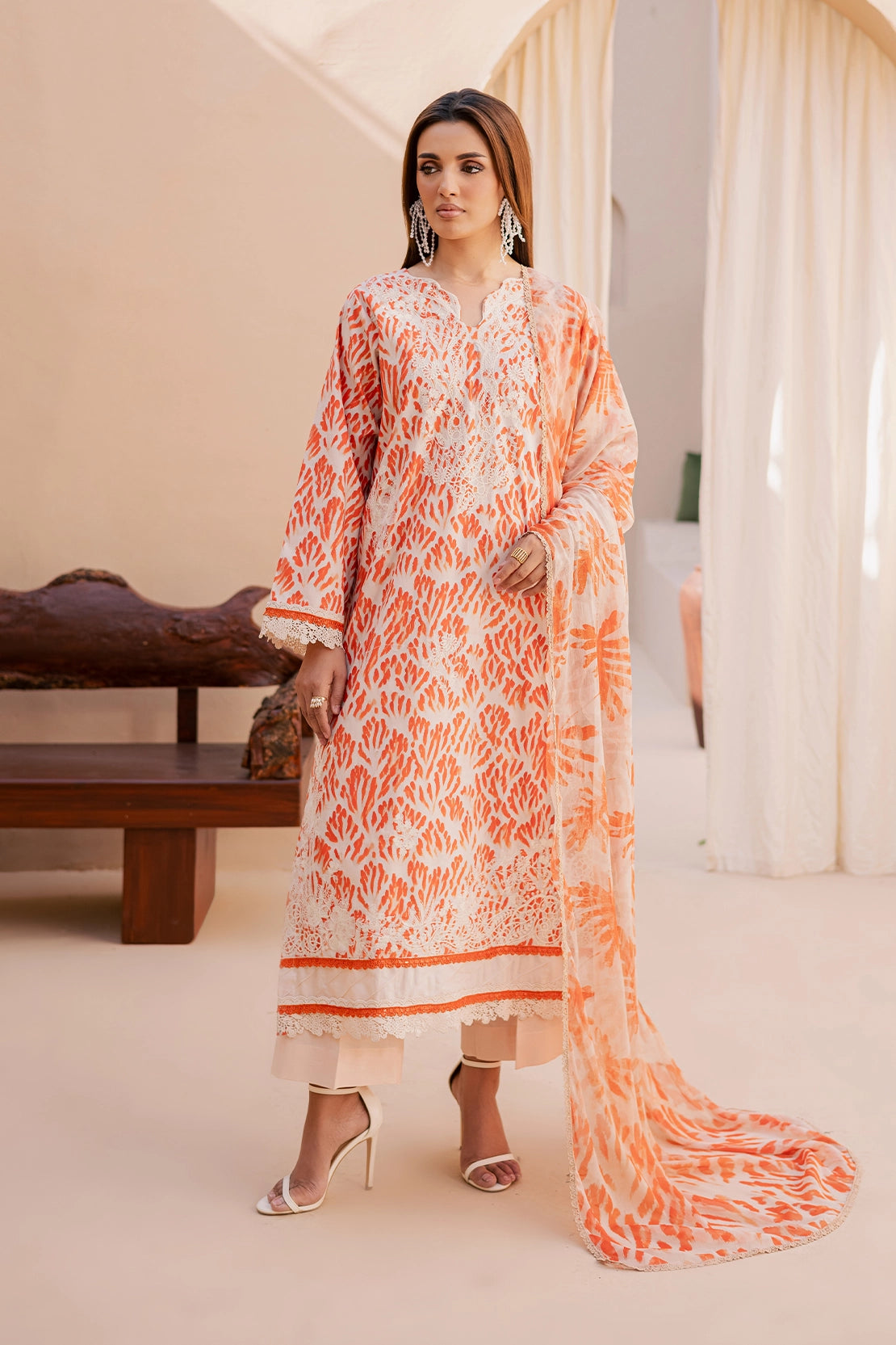 3 Piece - Premium Embroidered Lawn - 3732