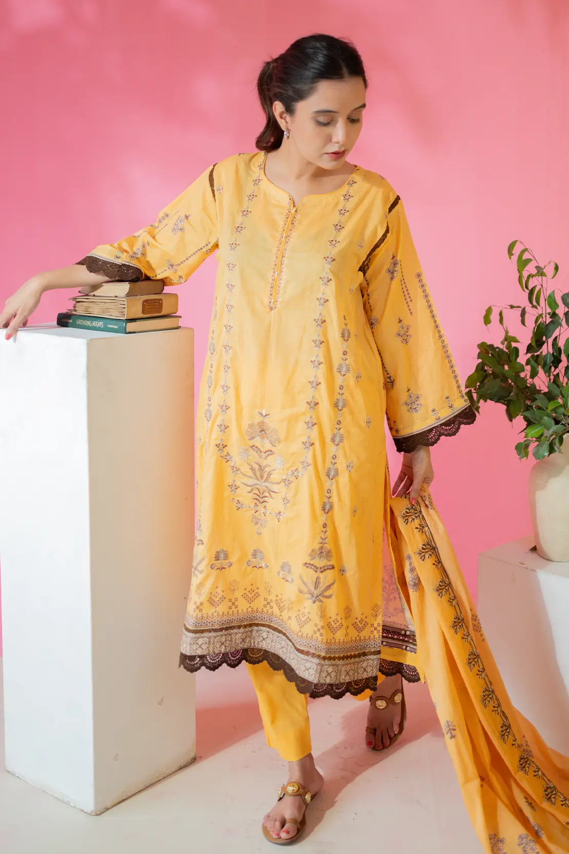 3 Piece - Embroidered Lawn - 8686