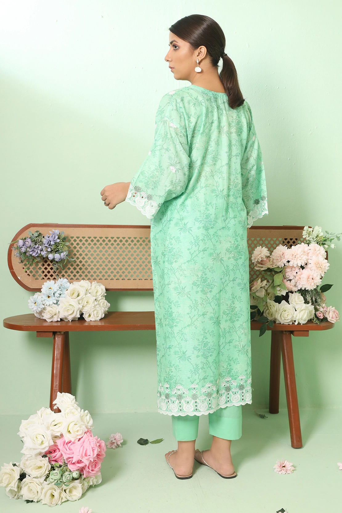 2 PIECE - PREMIUM EMBROIDERED LAWN - 8704