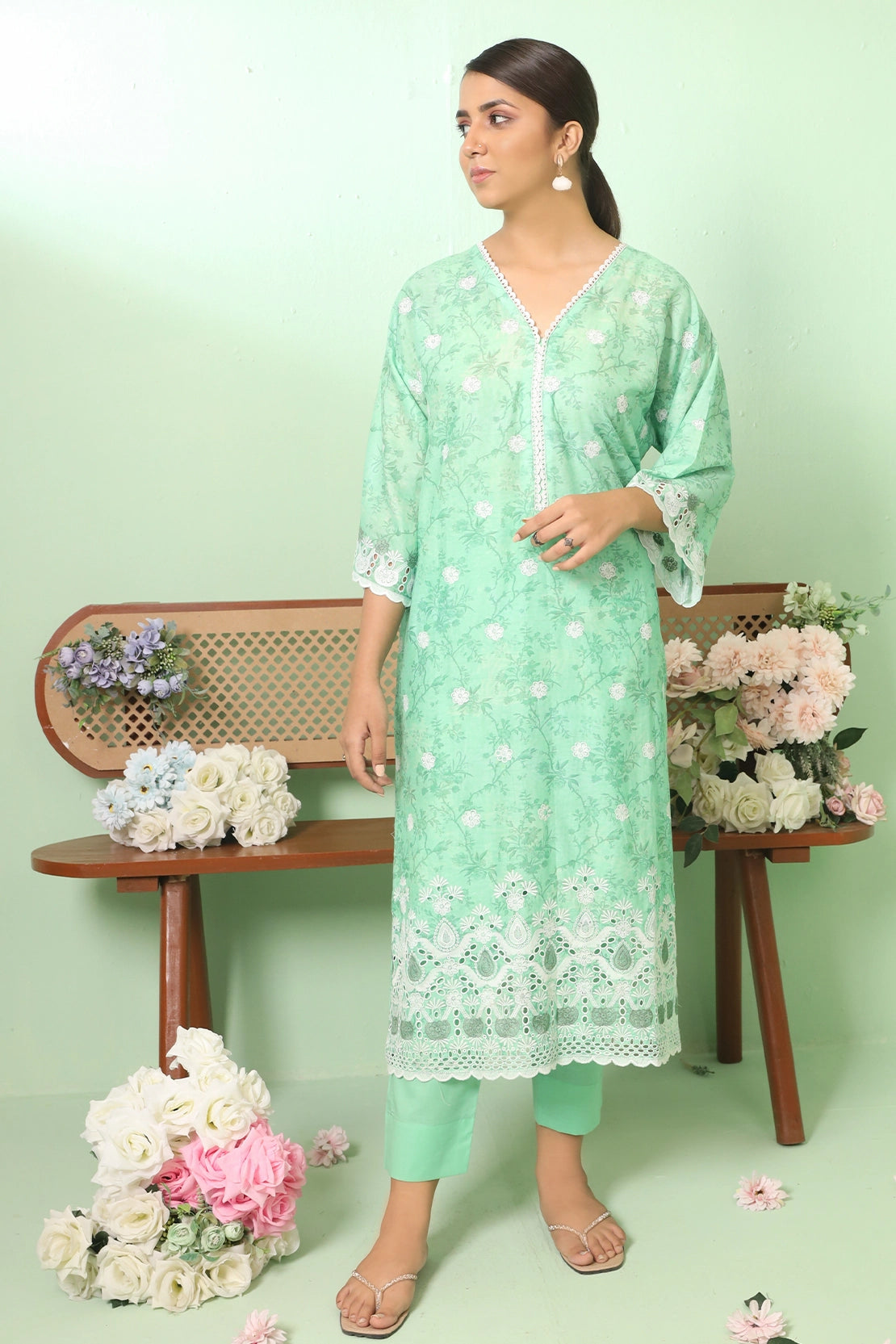 2 PIECE - PREMIUM EMBROIDERED LAWN - 8704