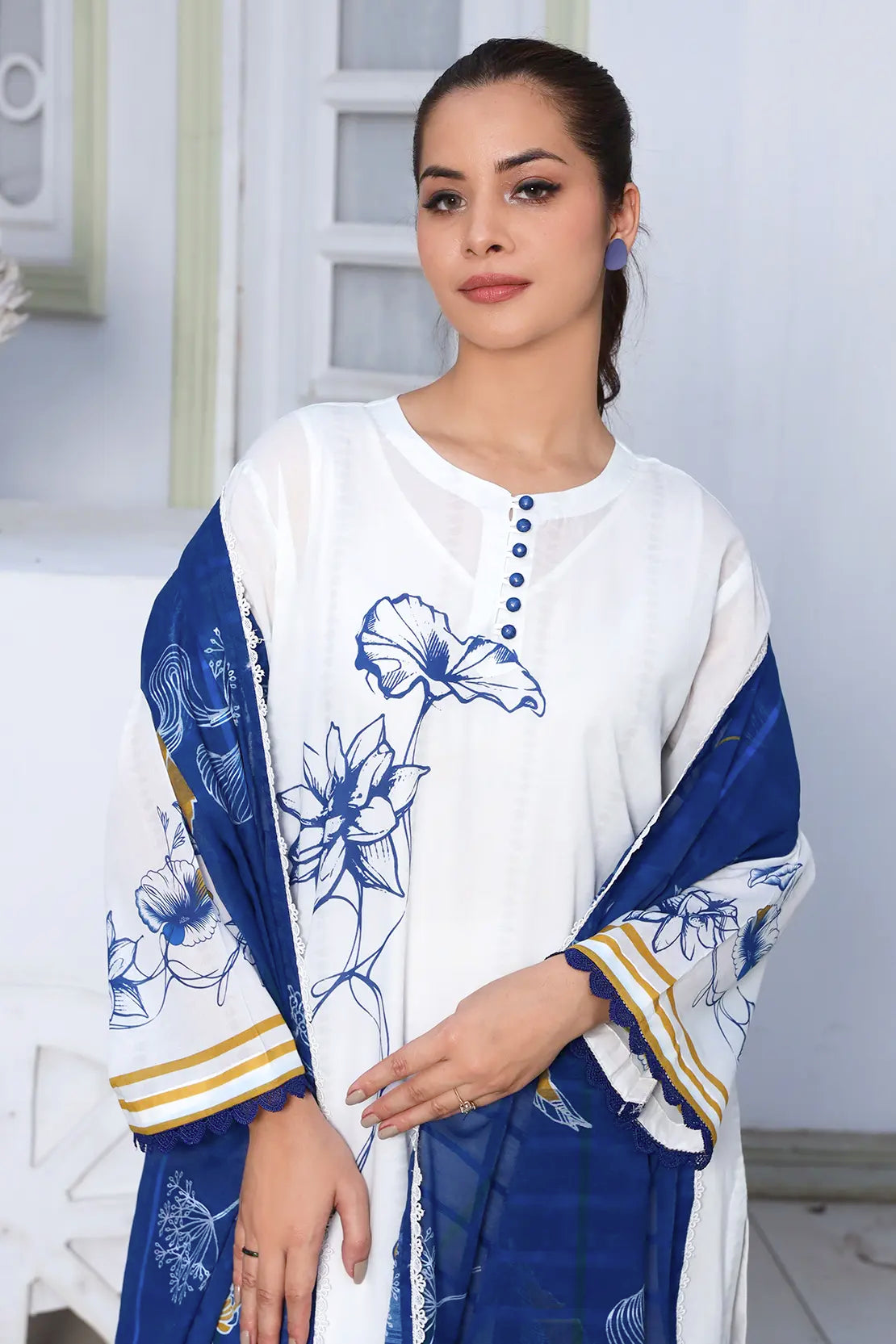 3 Piece - Digitally Printed Lawn - 9081