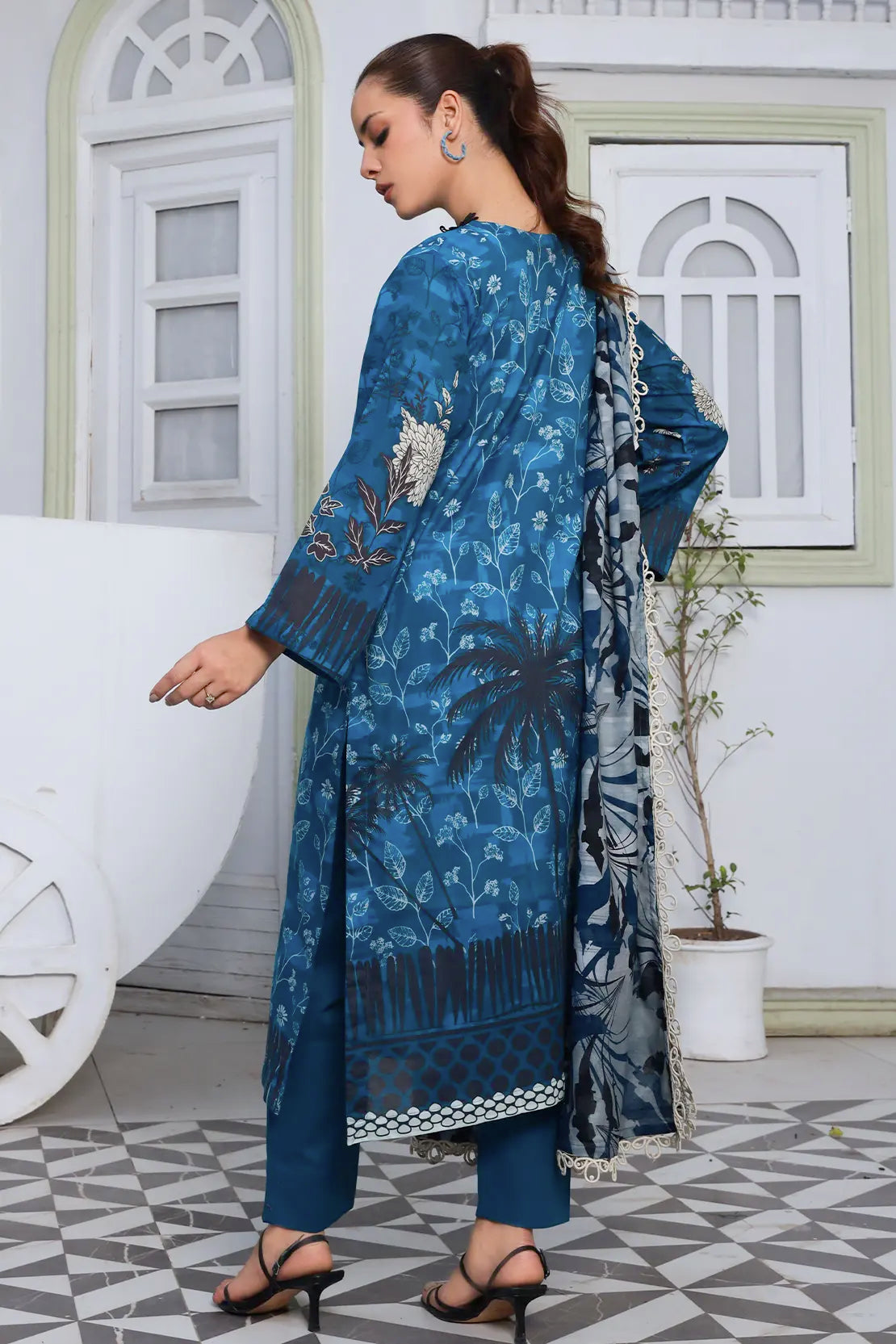 3 Piece - Digitally Printed Lawn - 9086