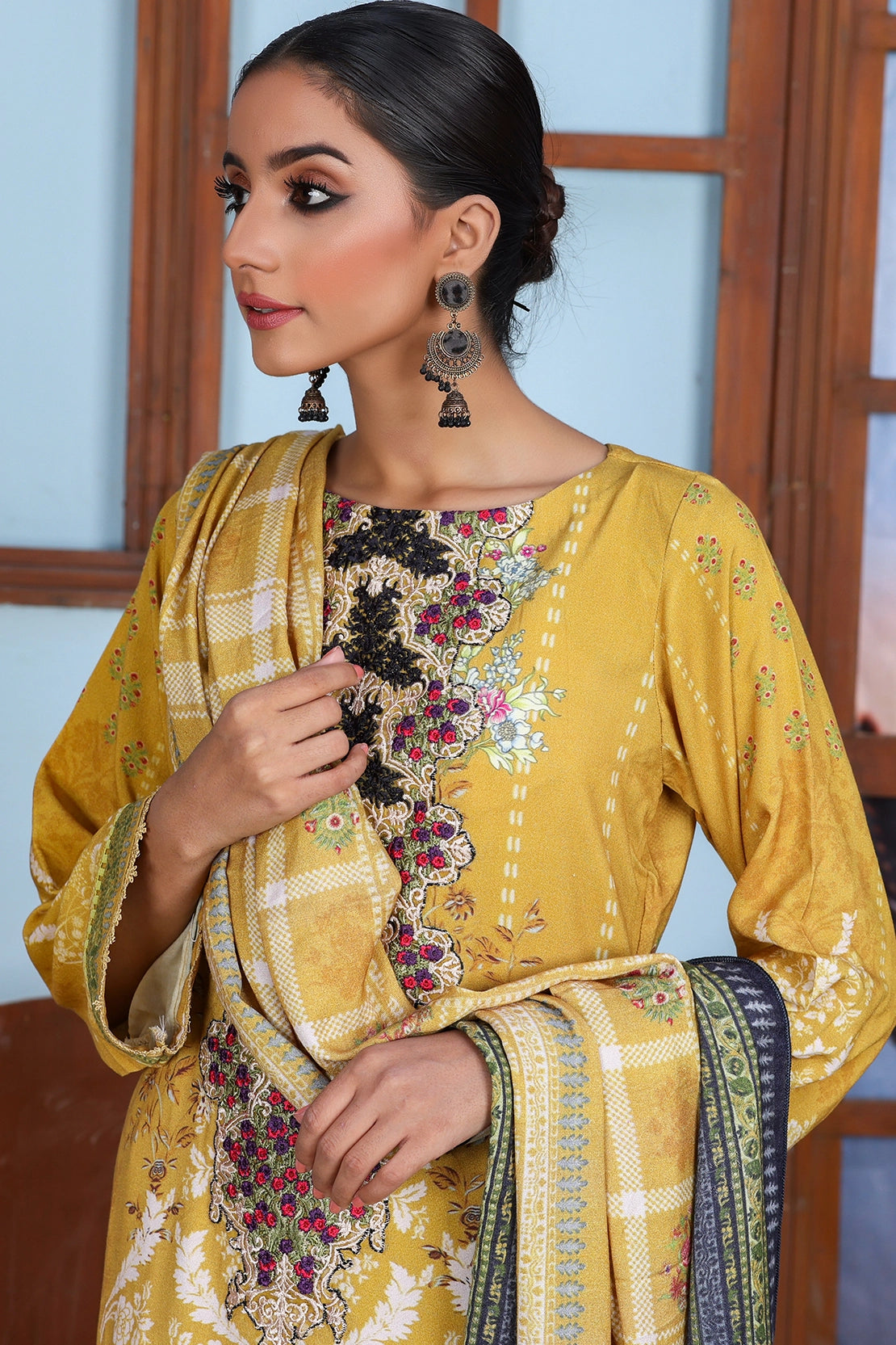 3 PIECE - EMBROIDERED PEACH - 1156