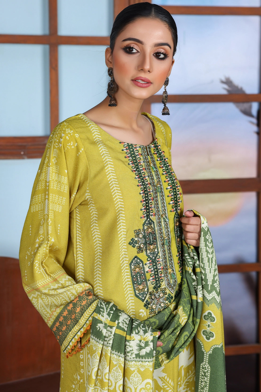 3 PIECE - EMBROIDERED PEACH - 1158