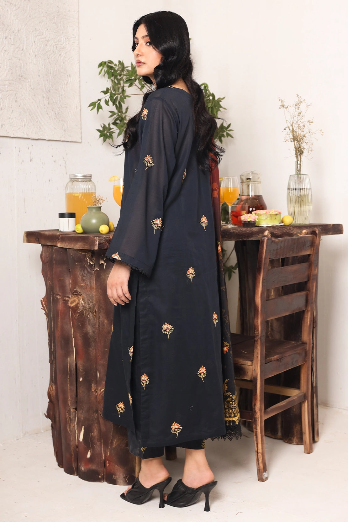 3 PIECE - PREMIUM EMBROIDERED LAWN - 8720