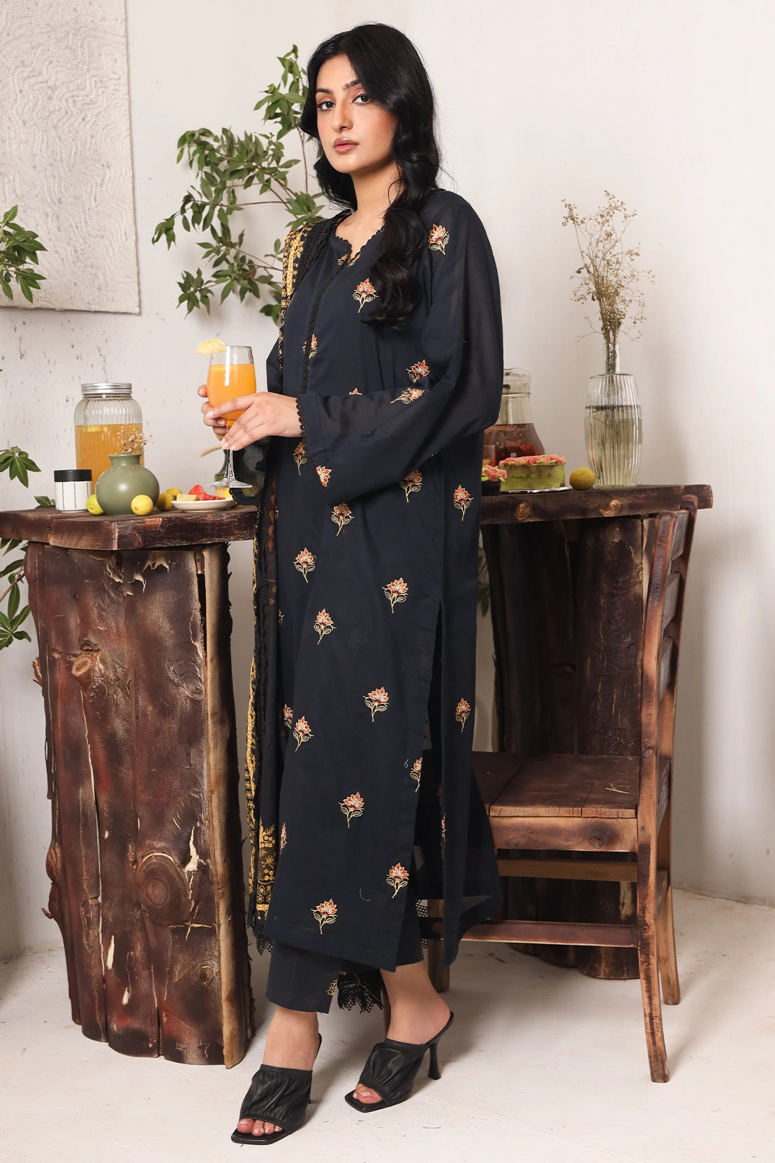 3 PIECE - PREMIUM EMBROIDERED LAWN - 8720