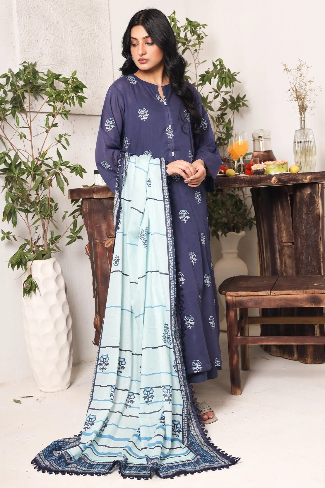3 PIECE - PREMIUM EMBROIDERED LAWN - 8717