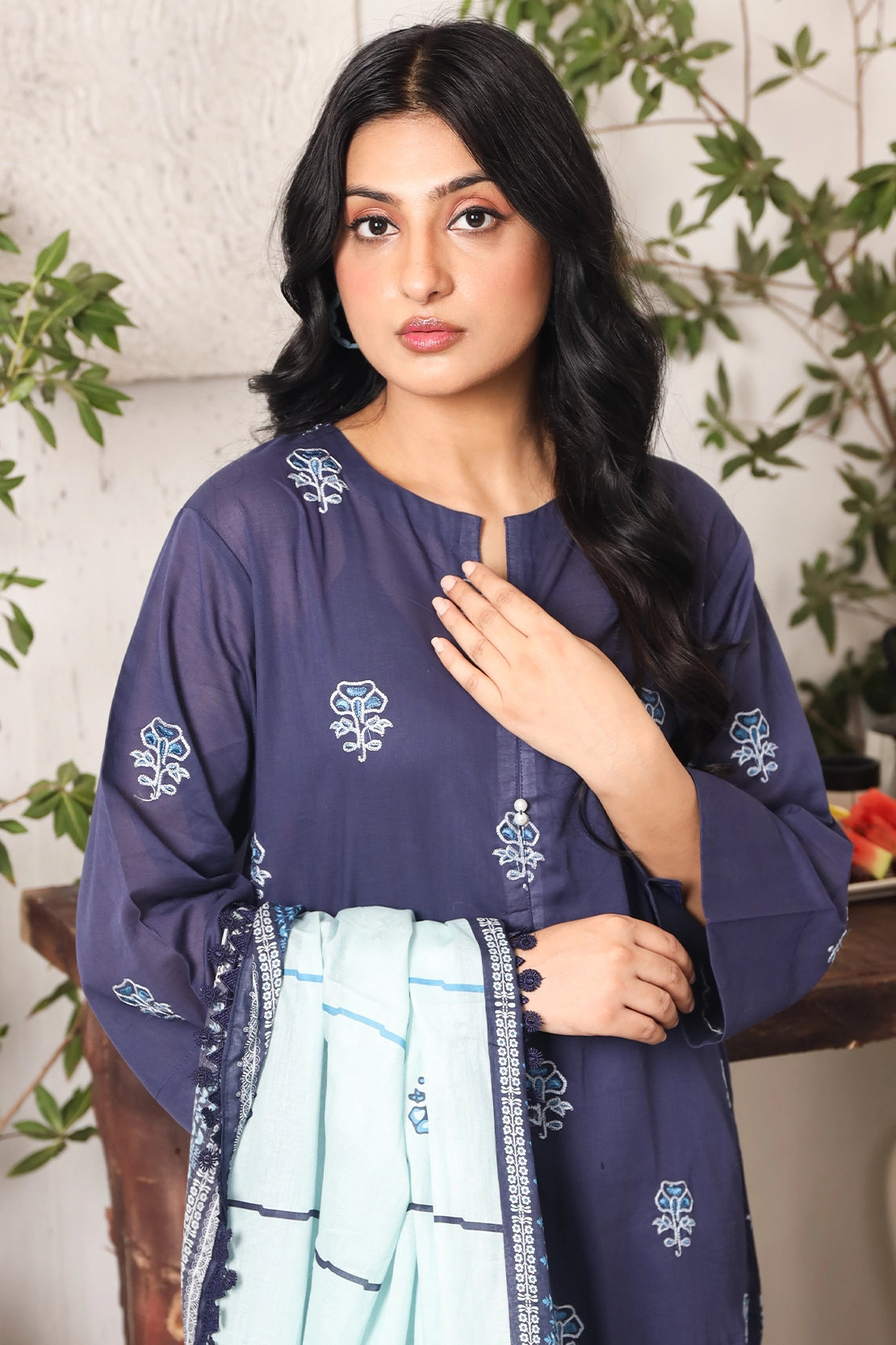 3 PIECE - PREMIUM EMBROIDERED LAWN - 8717