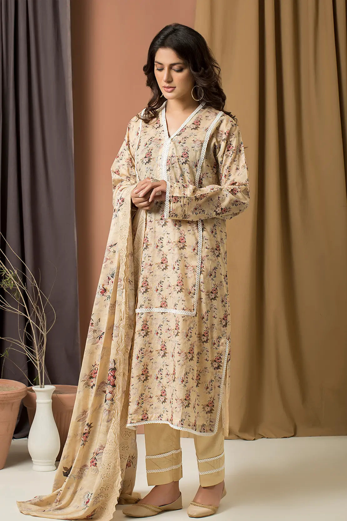3 Piece - Printed Lawn with Embroidered Dupatta - 7690