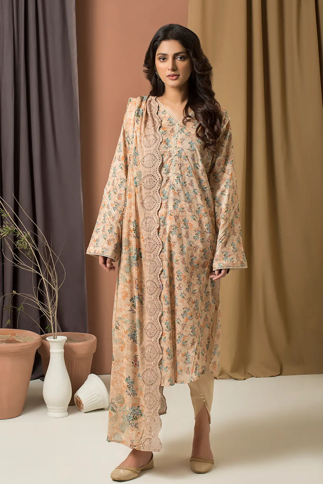3 Piece - Printed Lawn with Embroidered Dupatta - 7684
