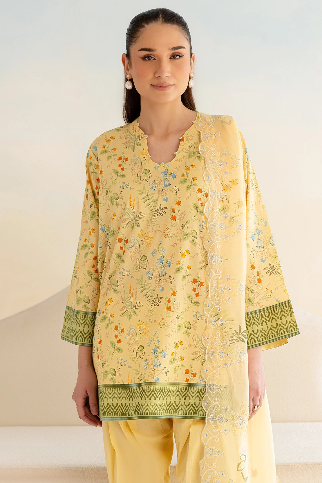 3 Piece - Premium Digitally Printed Lawn - 9168